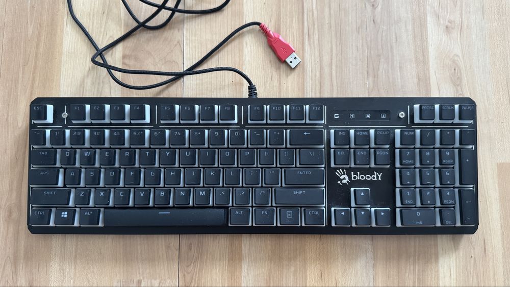 Klawiatura mechaniczna A4Tech Bloody b975 RGB