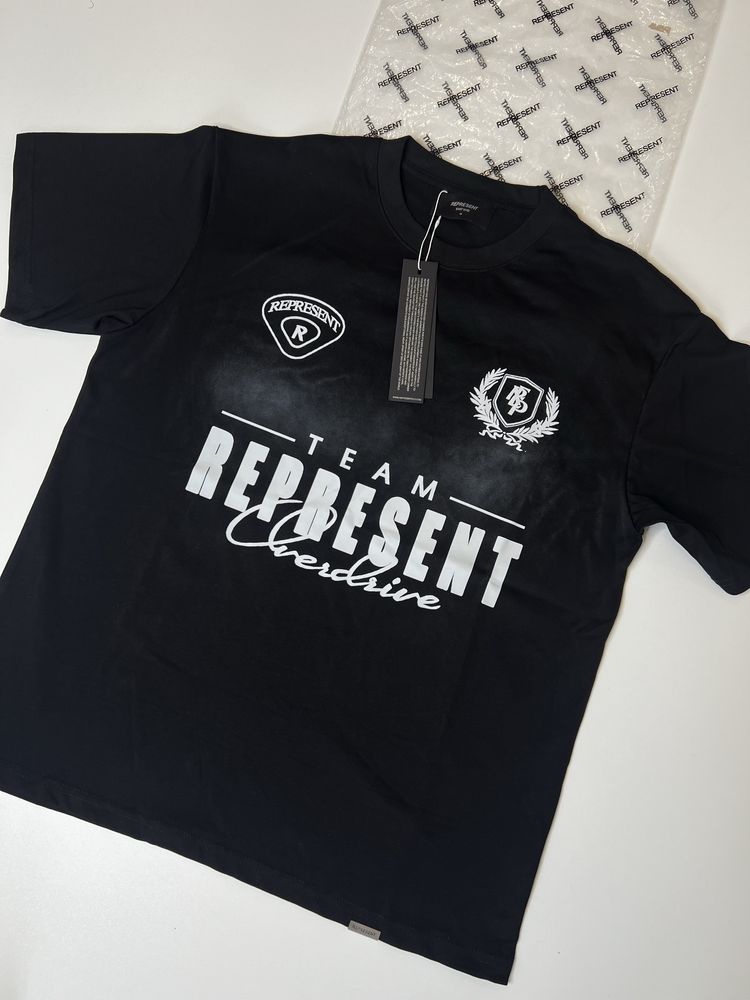 Футболка Represent