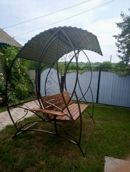 Лавка для відпочинку, мангал, качель