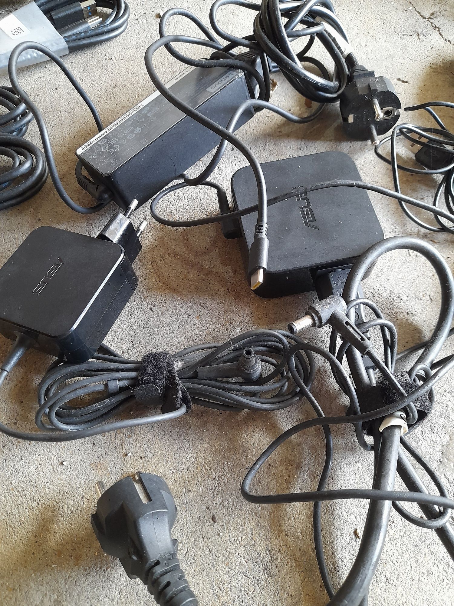 Carregadores headsets e outros