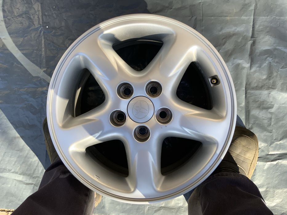 Orginalne FELGI aluminiowe do TOYOTY !