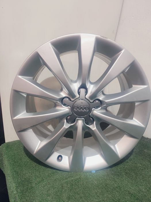 Felgi aluminiowe OE Audi A4 B8 5x112 17" 8J et39