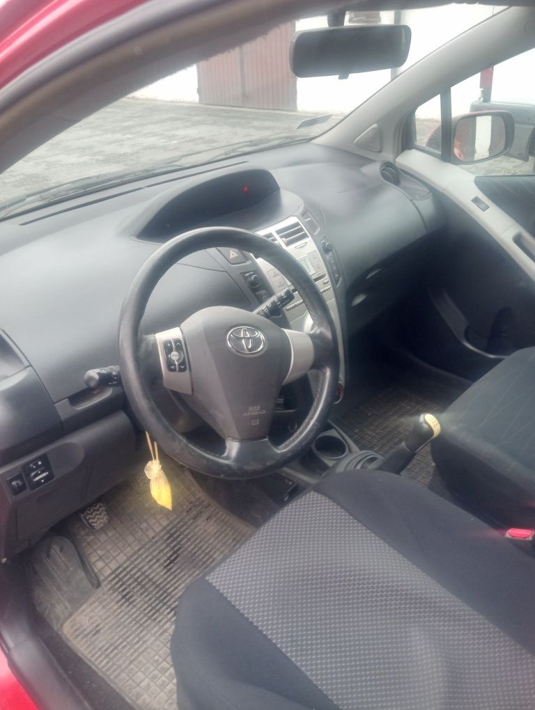 Toyota Yaris sprzedam