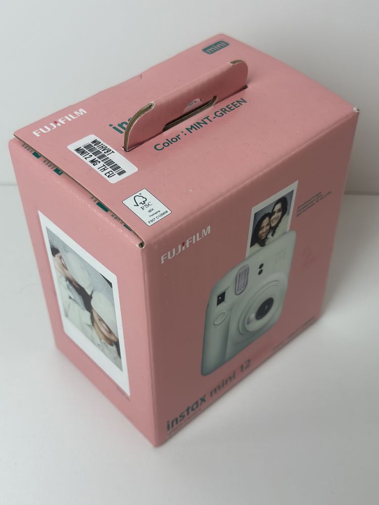 Нова Камера митєвого друку FUJIFILM Instax Mini 12