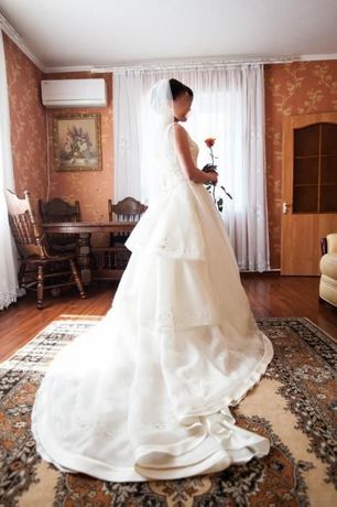 Свадебное платье р.46-48