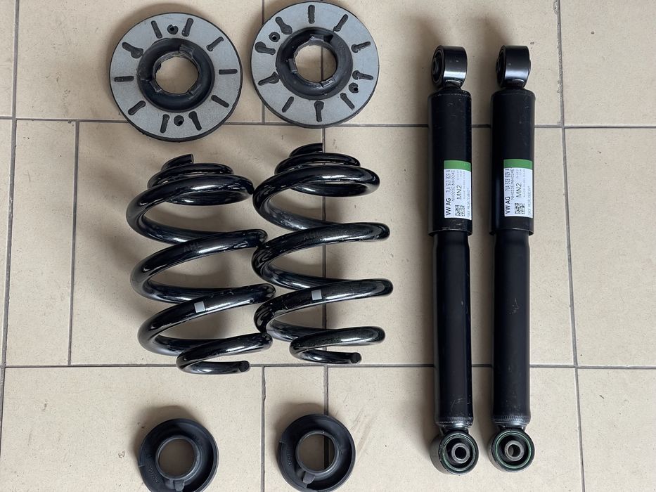 Оригінальні амортизатори пружини підкладки vw t5 t6 multivan caravelle