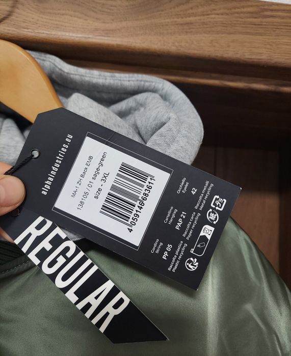 Kurtka bomberka z kapturem Alpha Industries MA-1 rozmiar XXXL