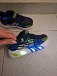 Ténis skechers com luzes