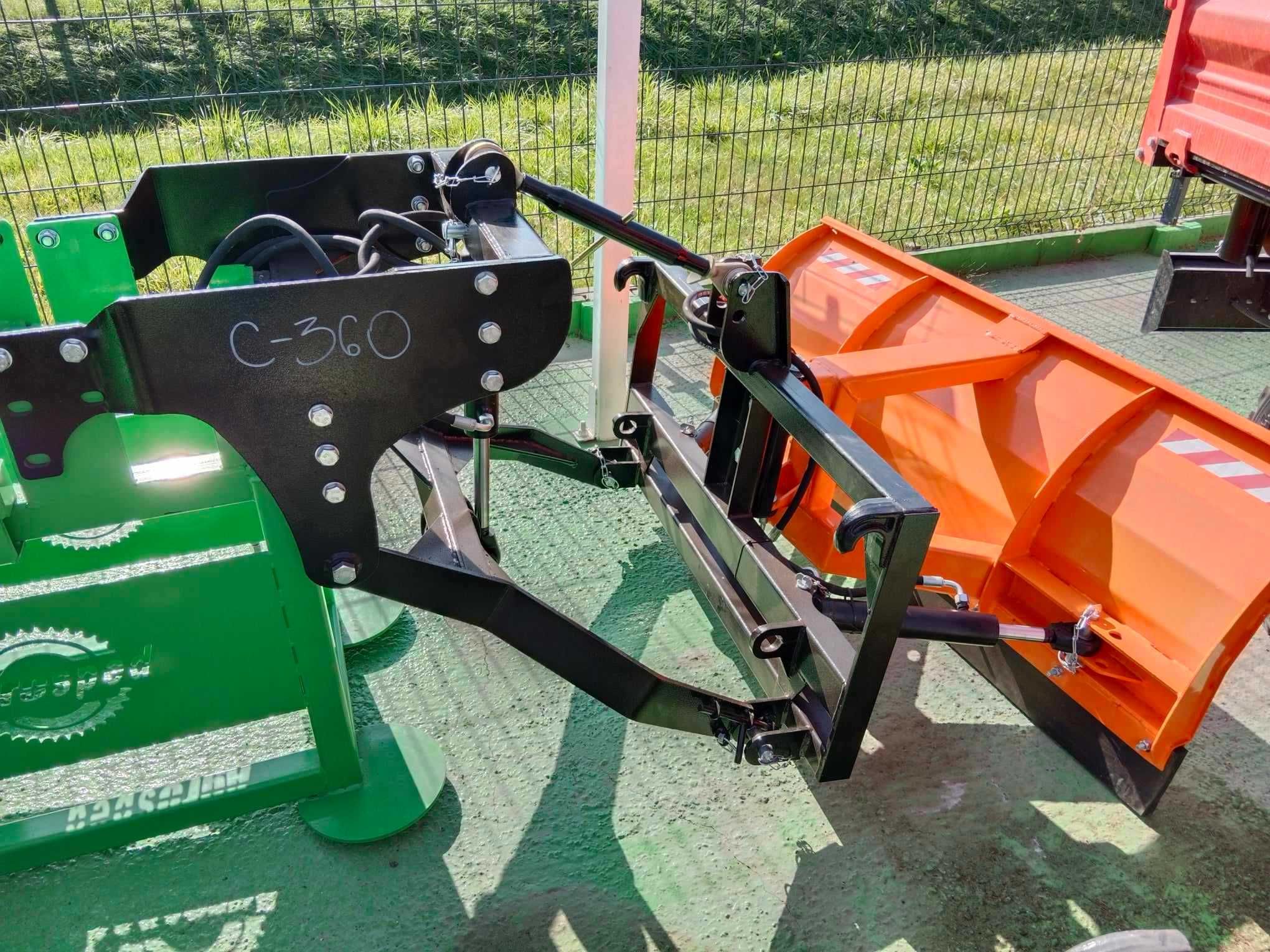 TUZ na przód ciągnika przedni do c360 c330 Ursus MF Zetor Hydrauliczny