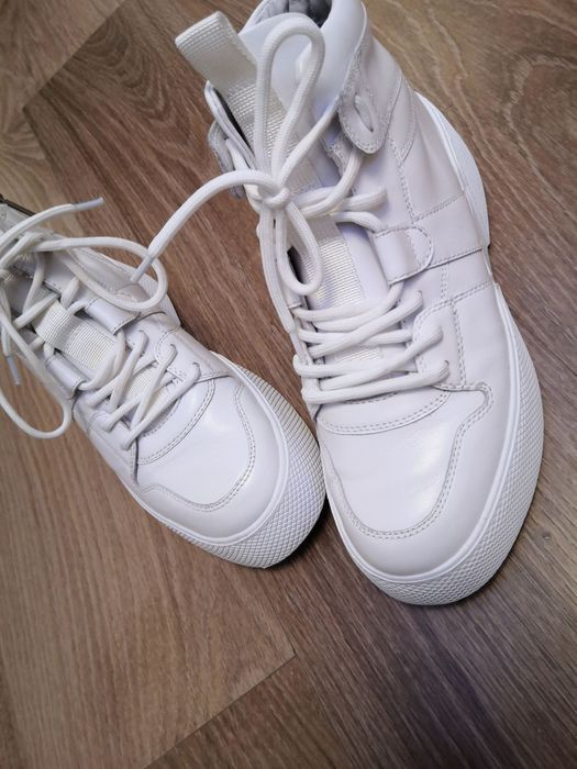 Круті завищені кеди 38 розміру як нові