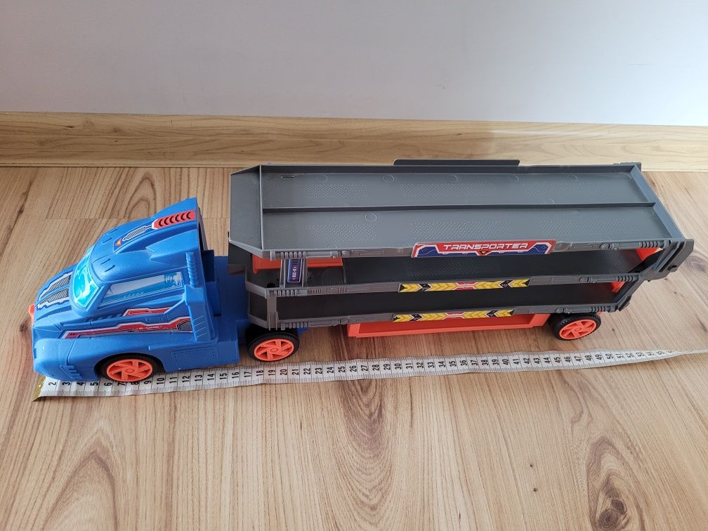 Auto transporter aut wyścigówek laweta