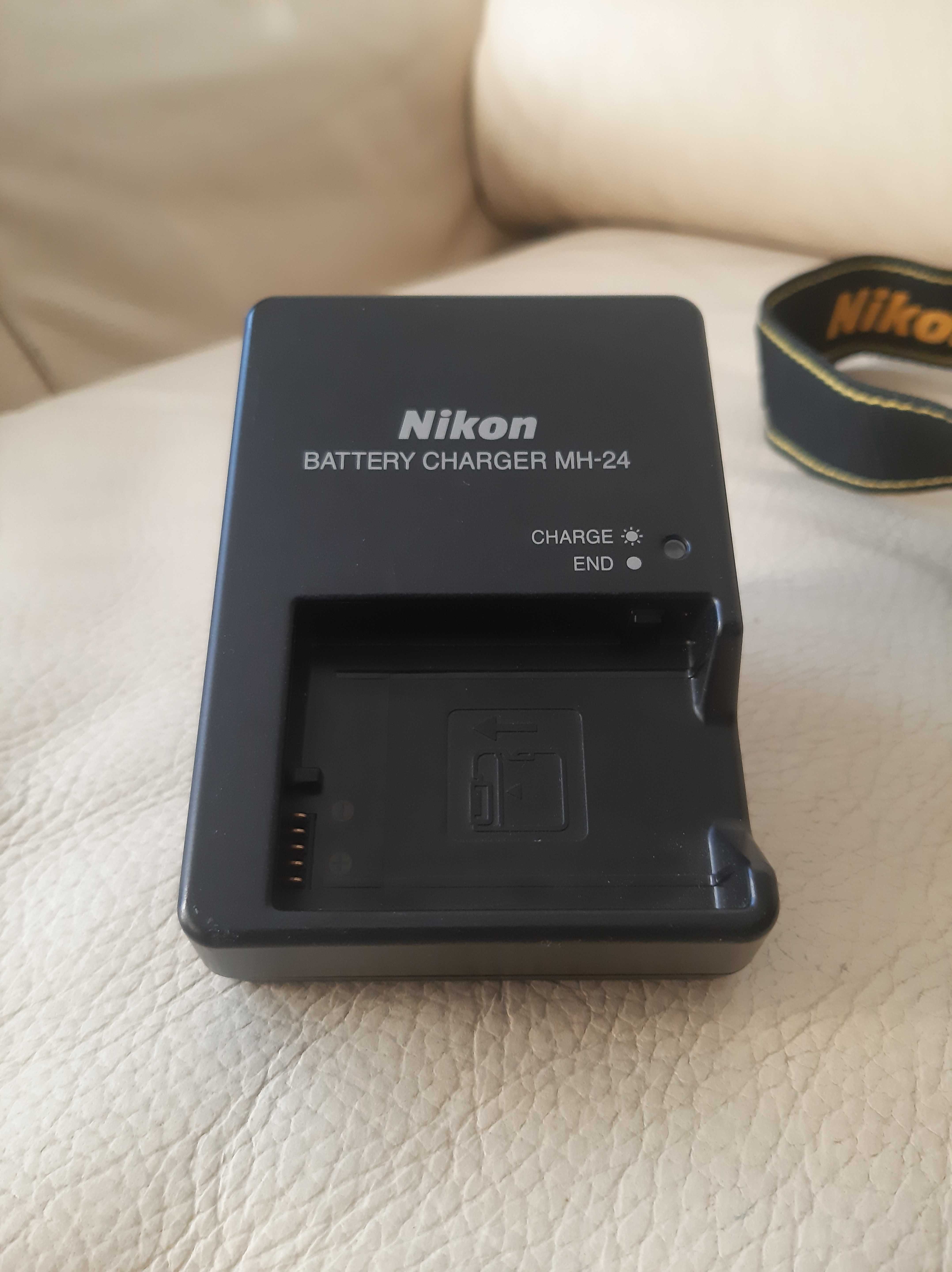 Lustrzanka Nikon D3200 przebieg poniżej 100 tylko odbiór 18 105 VR Kit