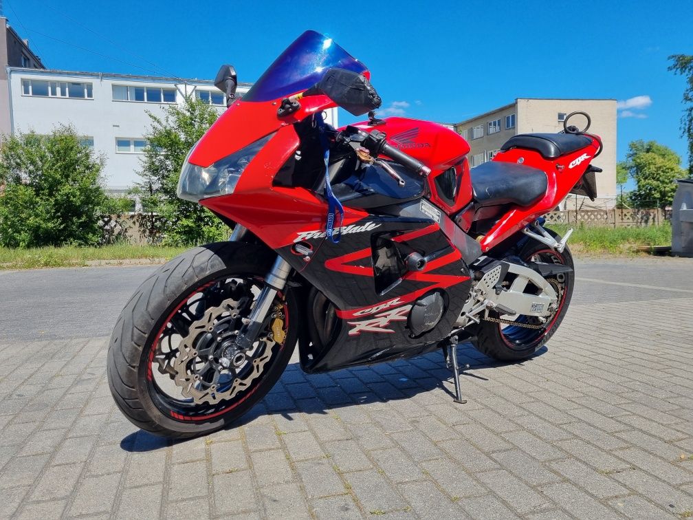 Honda CBR 1000RR Fireblade 2003 Rok Polecam