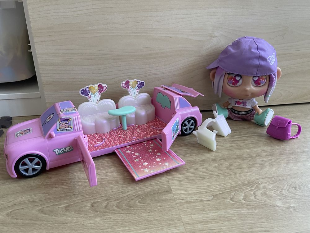 Boneca Trotties com acessorios