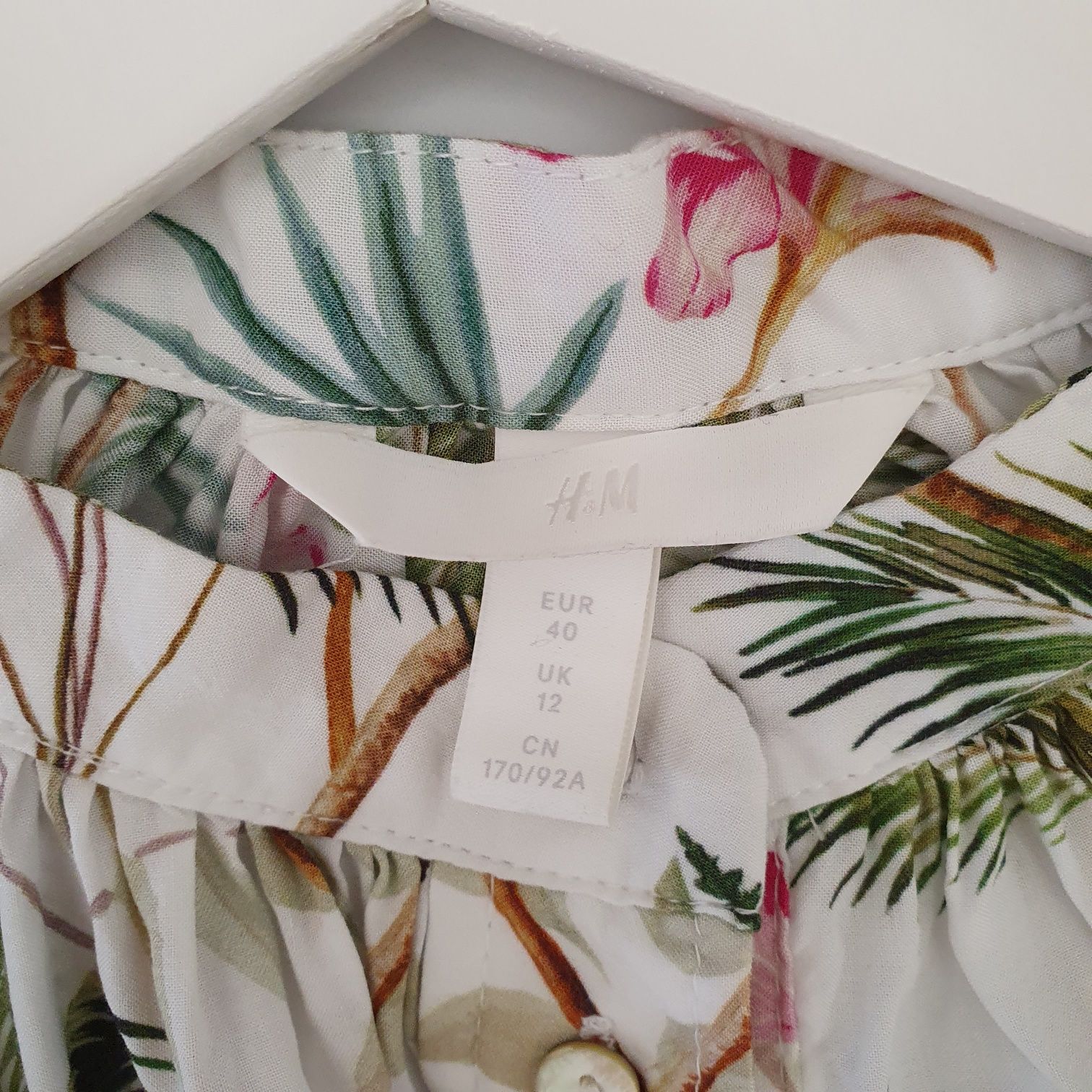 Блуза блузка h&m с тропическим принтом