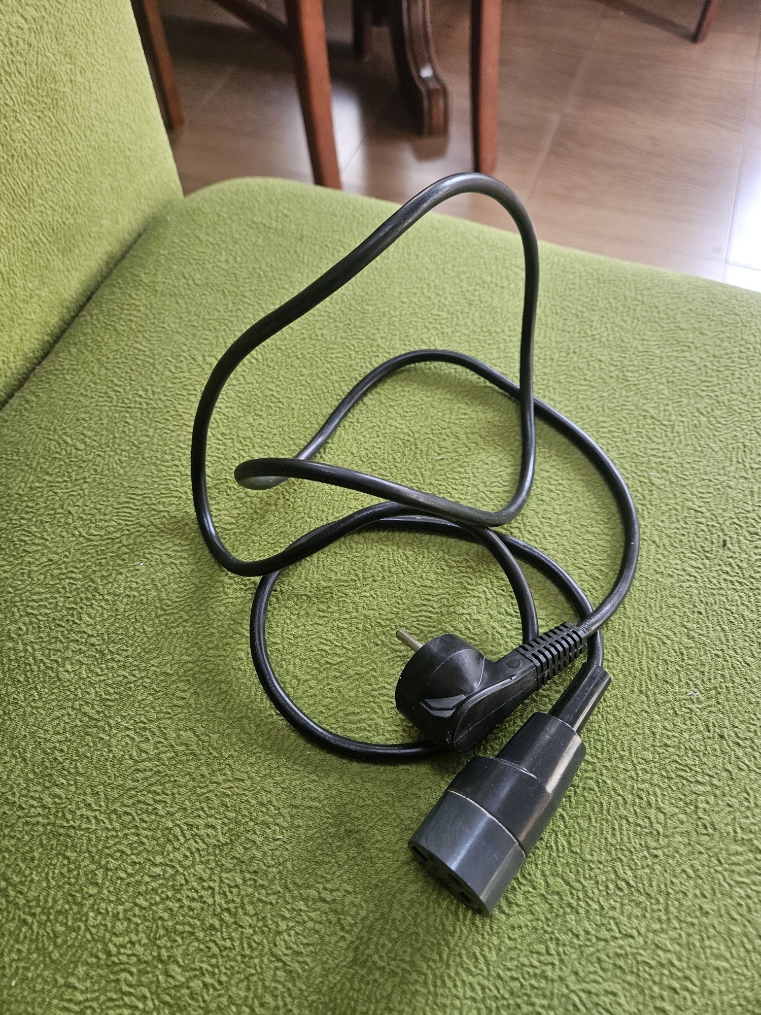 Przewod elektryczny 170 cm dł.