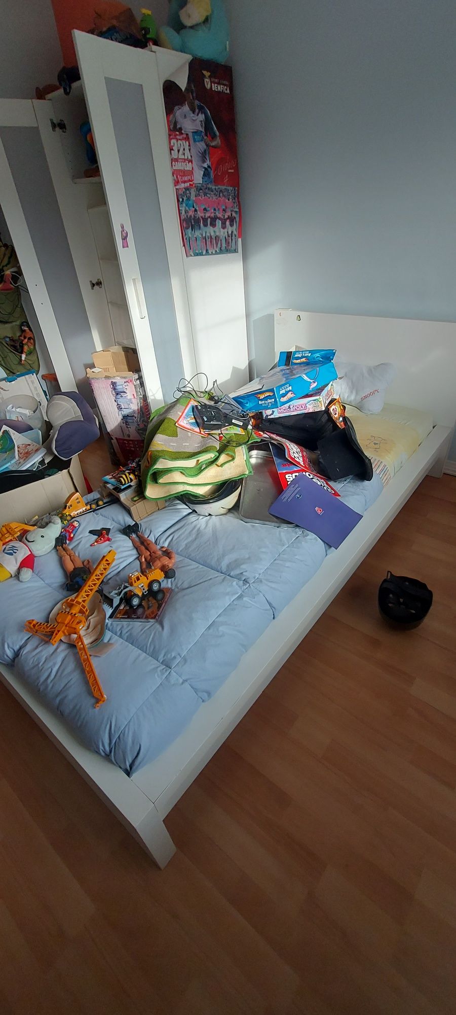 Cama criança branca com colchão 60€