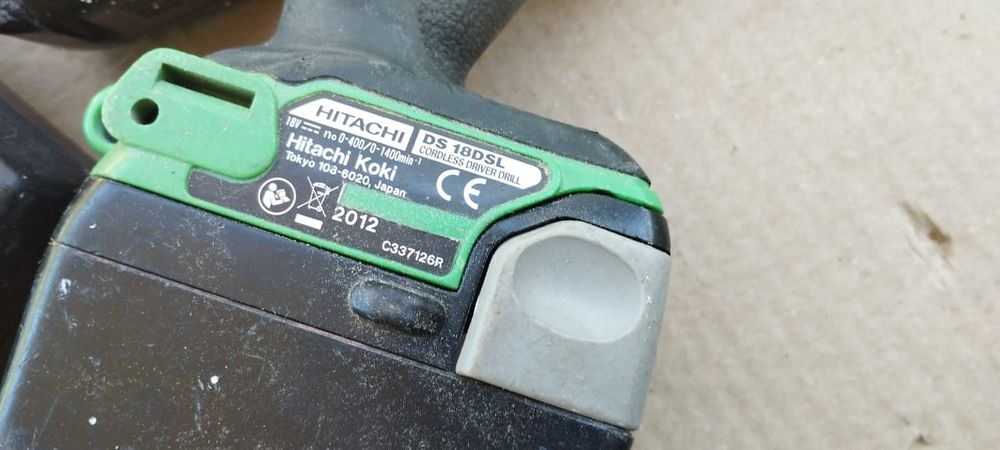 Шуруповерт Hitachi DS18DSL