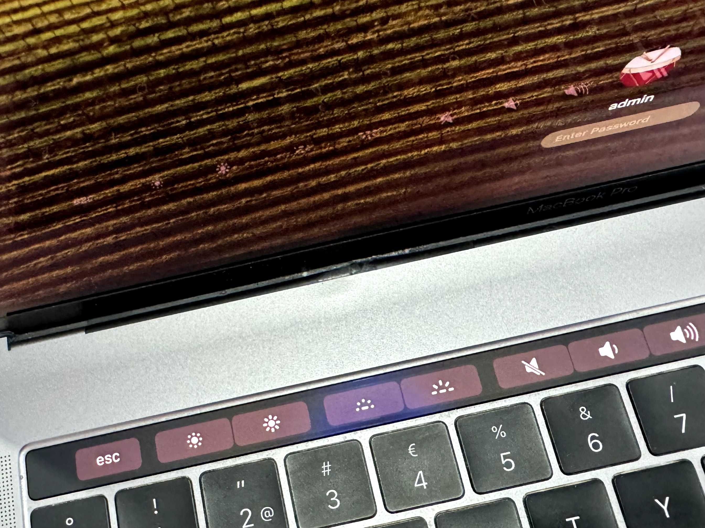 Macbook Pro 15 2018 I7