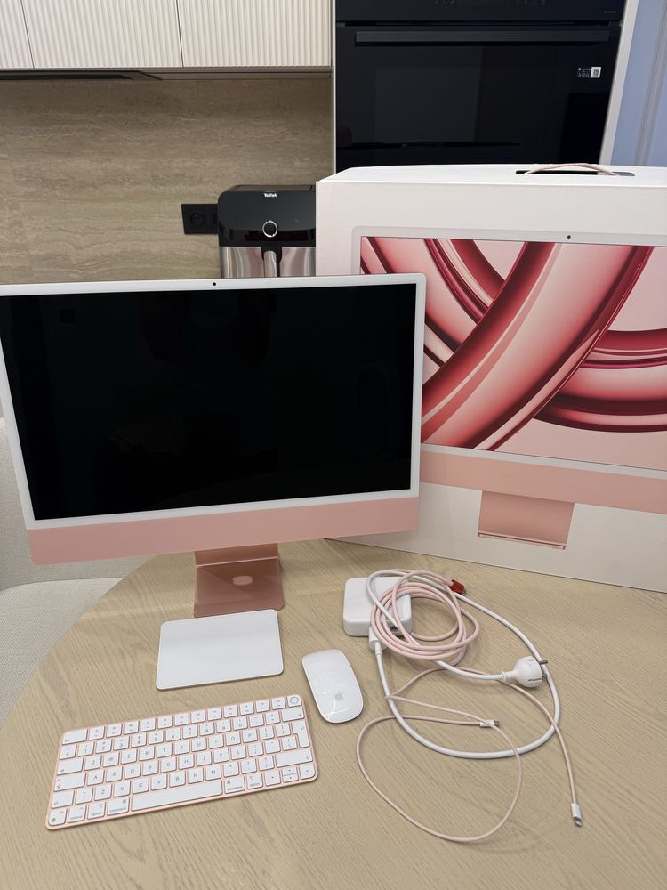 Apple iMac 24" z ekranem Retina 4,5K, 8-1 rdzeniowy procesor M3