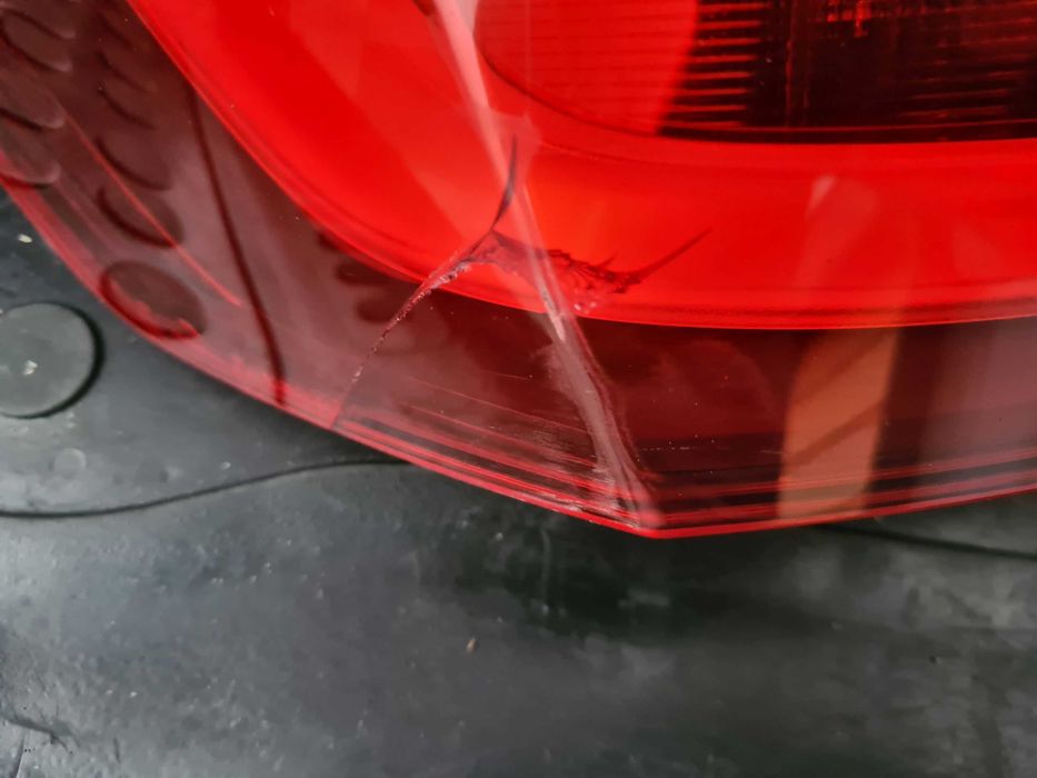 Lampa tył tylna BMW F11 w błotnik lewa przed lift EU