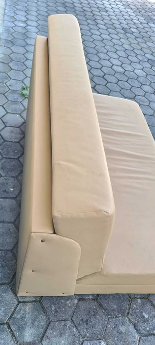 Sofá Cama Bege com 1.42m comprimento