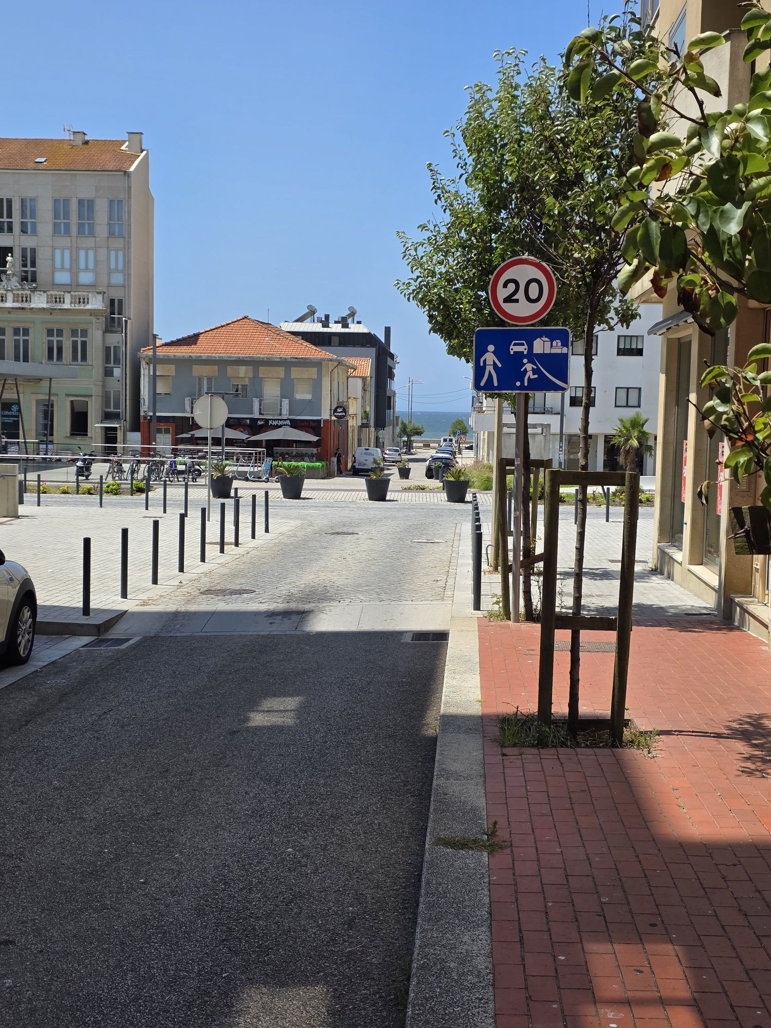Loja no centro de espinho