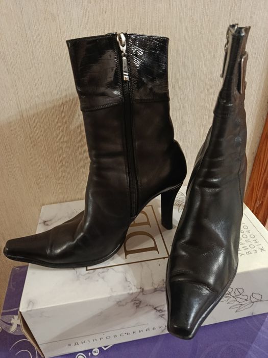 Чоботи шкіряні осінь-весна 39 розмір