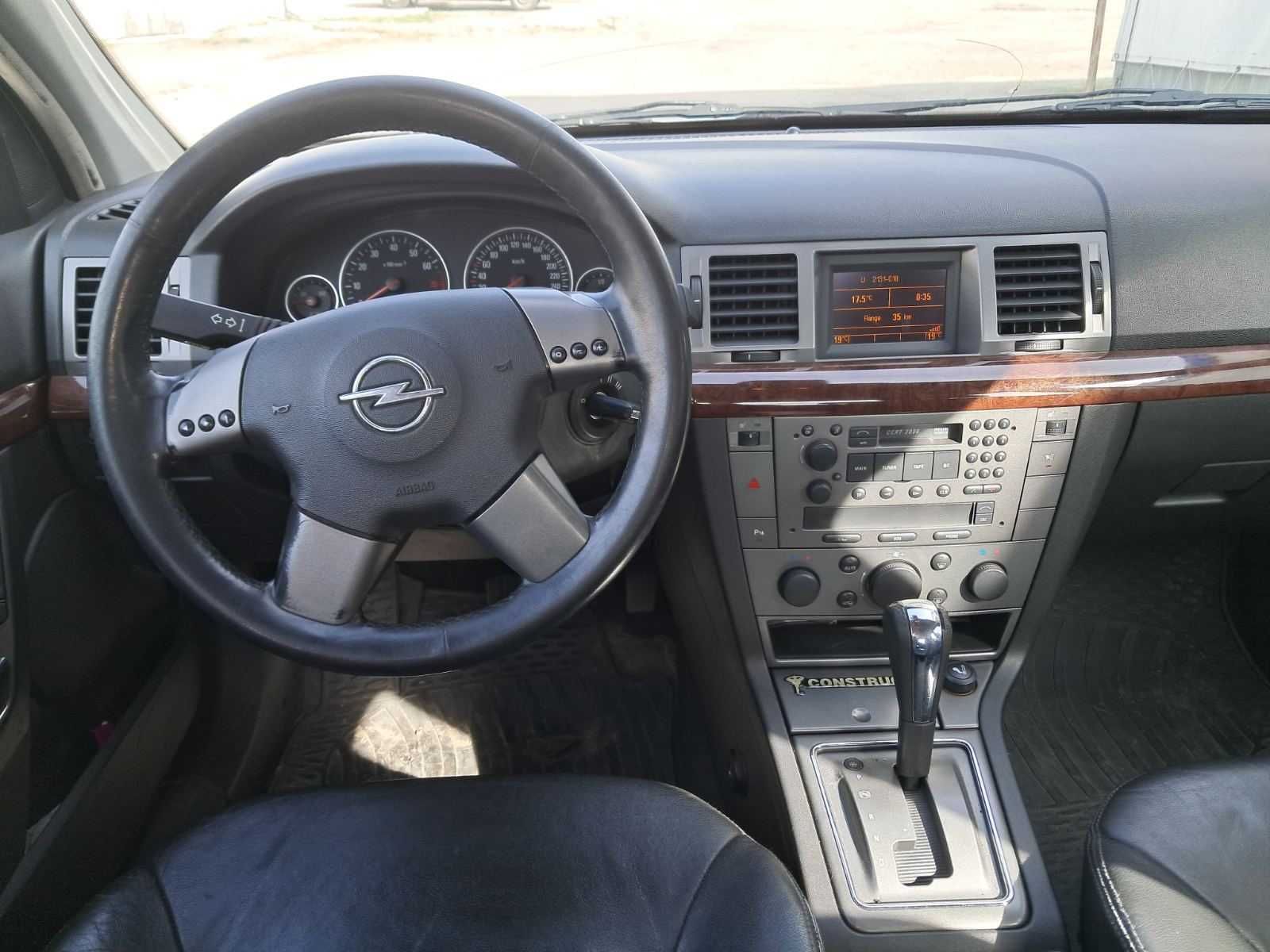 Opel Vectra 2003 року, 3,2 літра, бензин