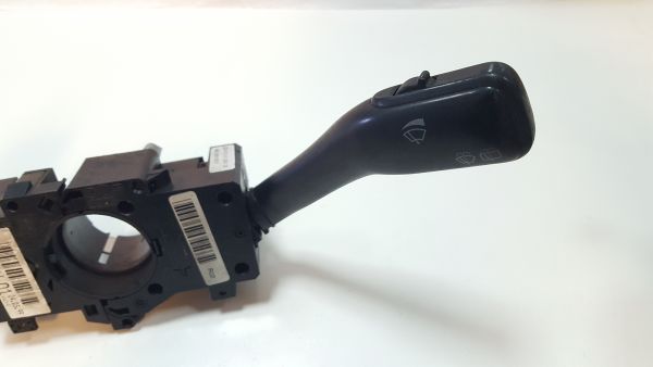 Conjunto / manetes de luzes e limpa vidros VOLKSWAGEN Golf IV (1J1)