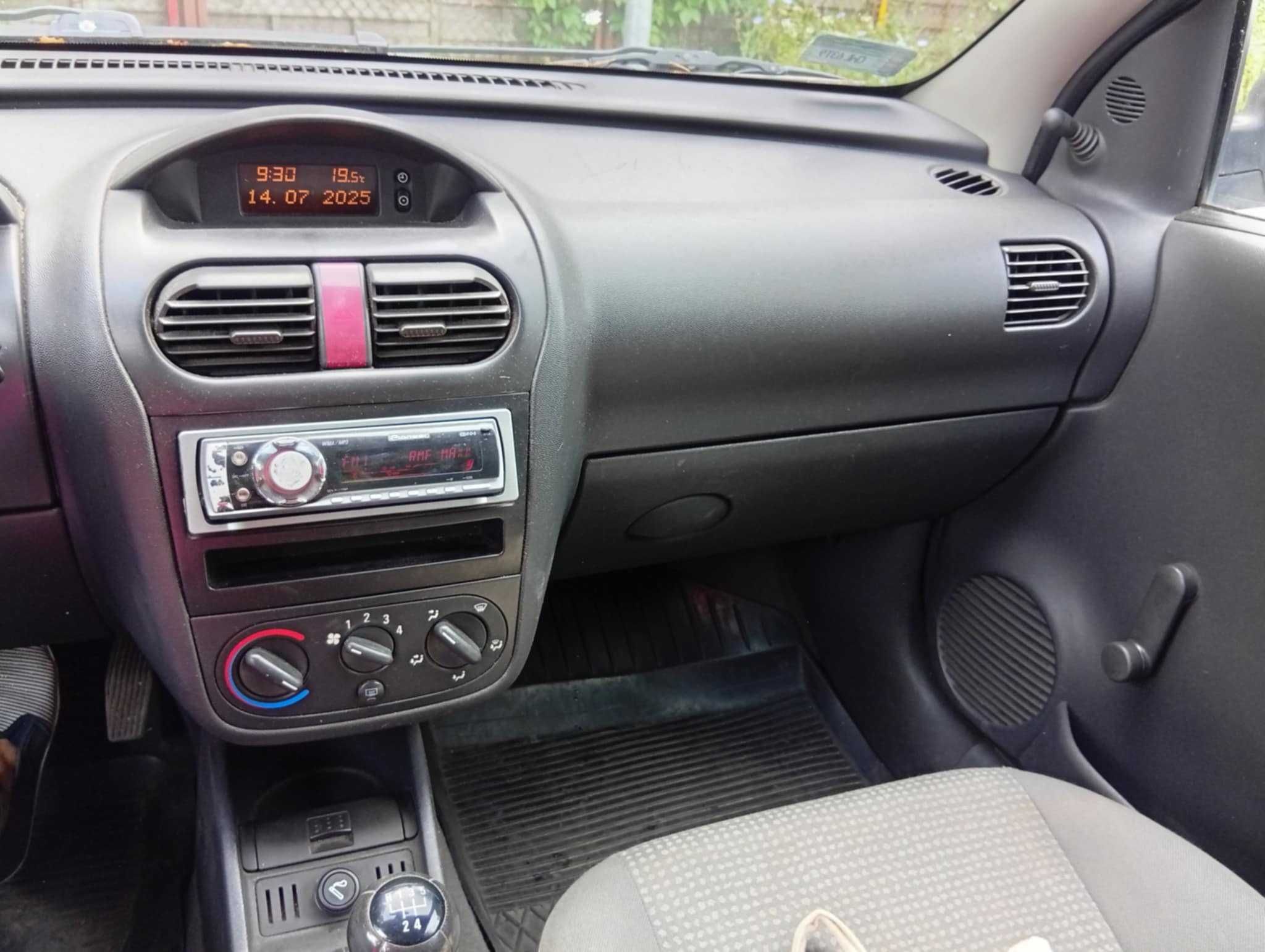 SPRZEDAM Opel Corsa C 1.0 2004r.