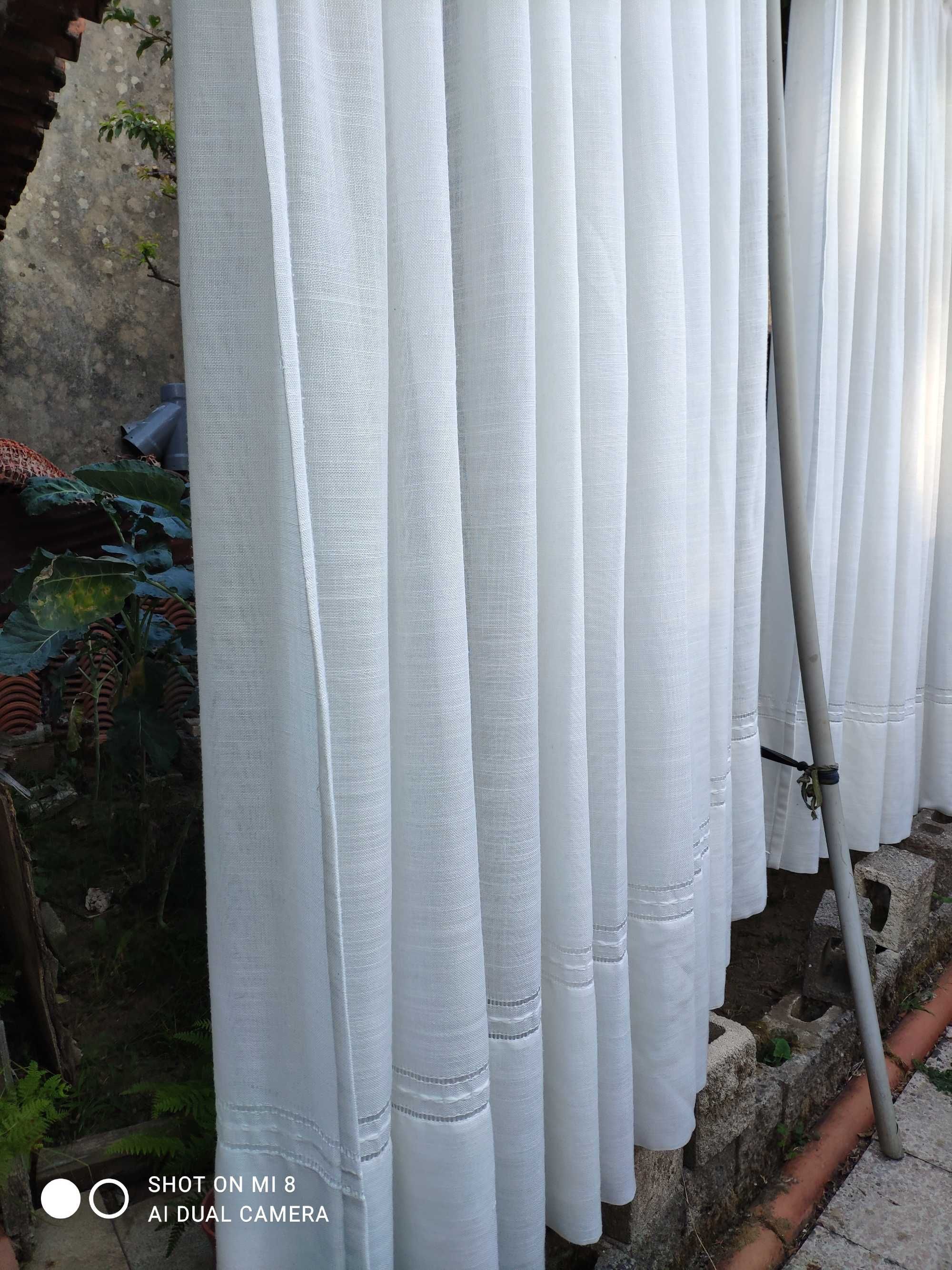 Cortinas cor Branco em Linho