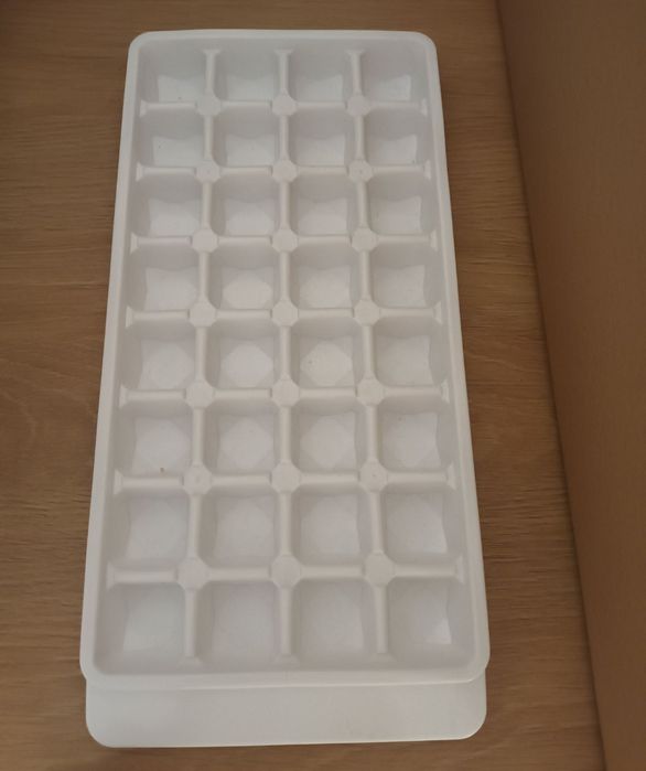 Recipiente  cubos de gelo