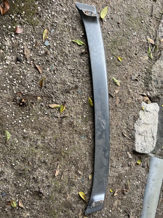 Spoiler/aleron mala bmw e34