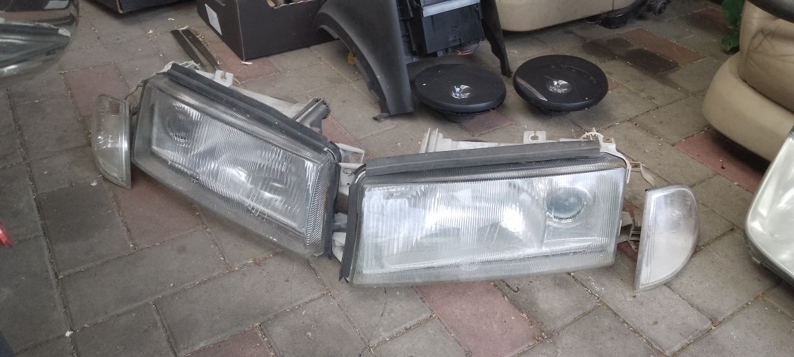 Reflektory przednie lampy skoda octavia I