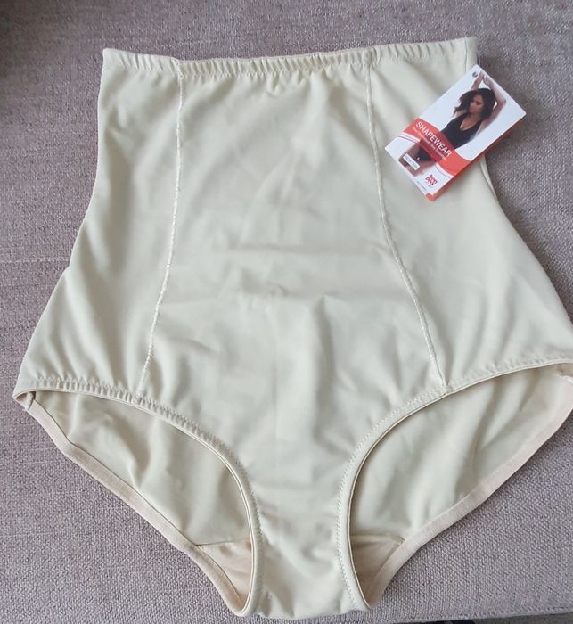 Wyszczuplające majtki bon prix nowe L