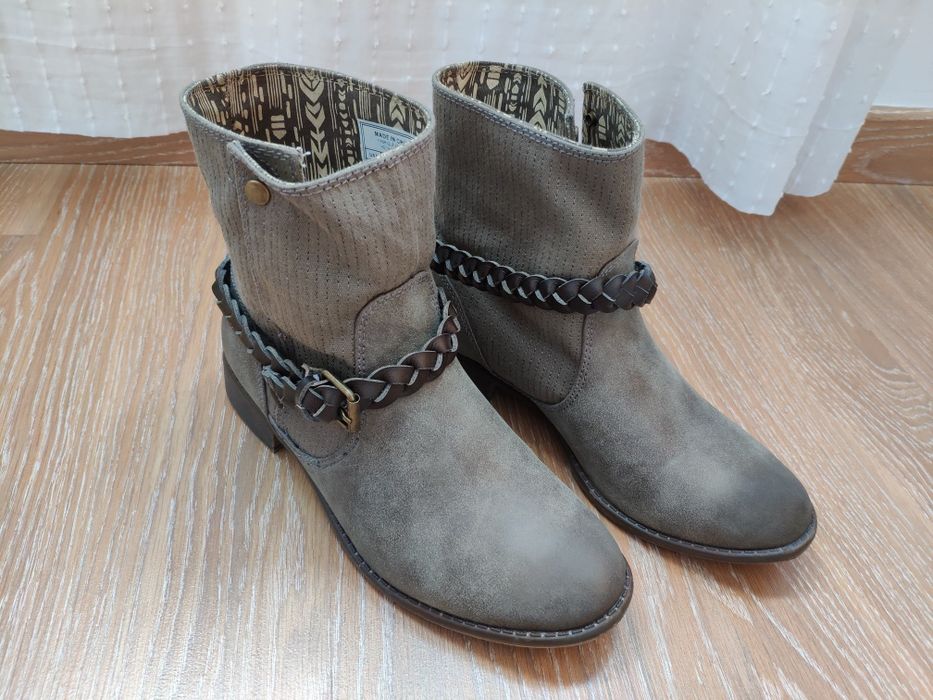 Botas Roxy novas