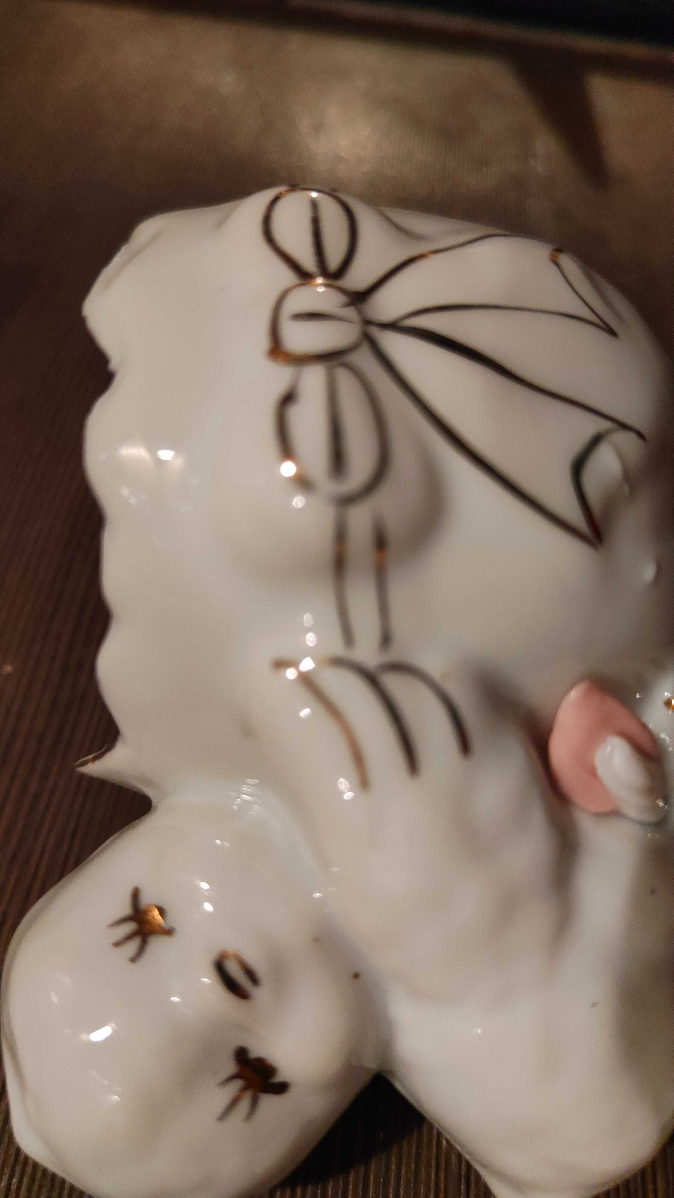 Dwa porcelanowe kurczaczki słodka ozdoba