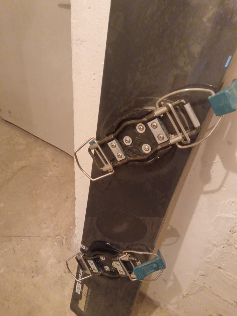 Deska snowboardowa Helix+wiązania+buty Raichle
