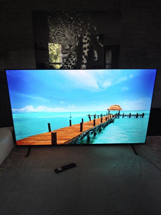 Hisense 65" QLED 4K WiFi Smart YouTube Netflix Disney