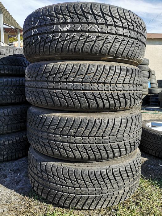 Komplet kół zimowych 5x108 Ford Volvo 235/60/18 Nokian