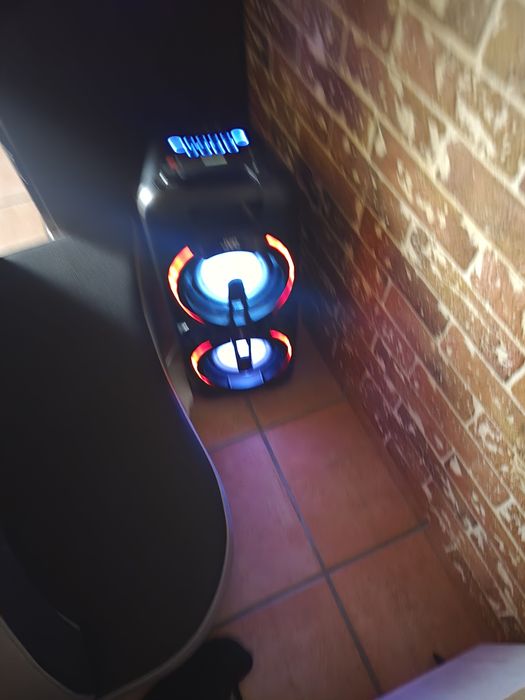 Coluna de som impecavel