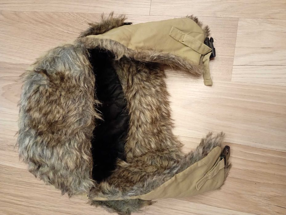 Zimowa czapka z futerkiem