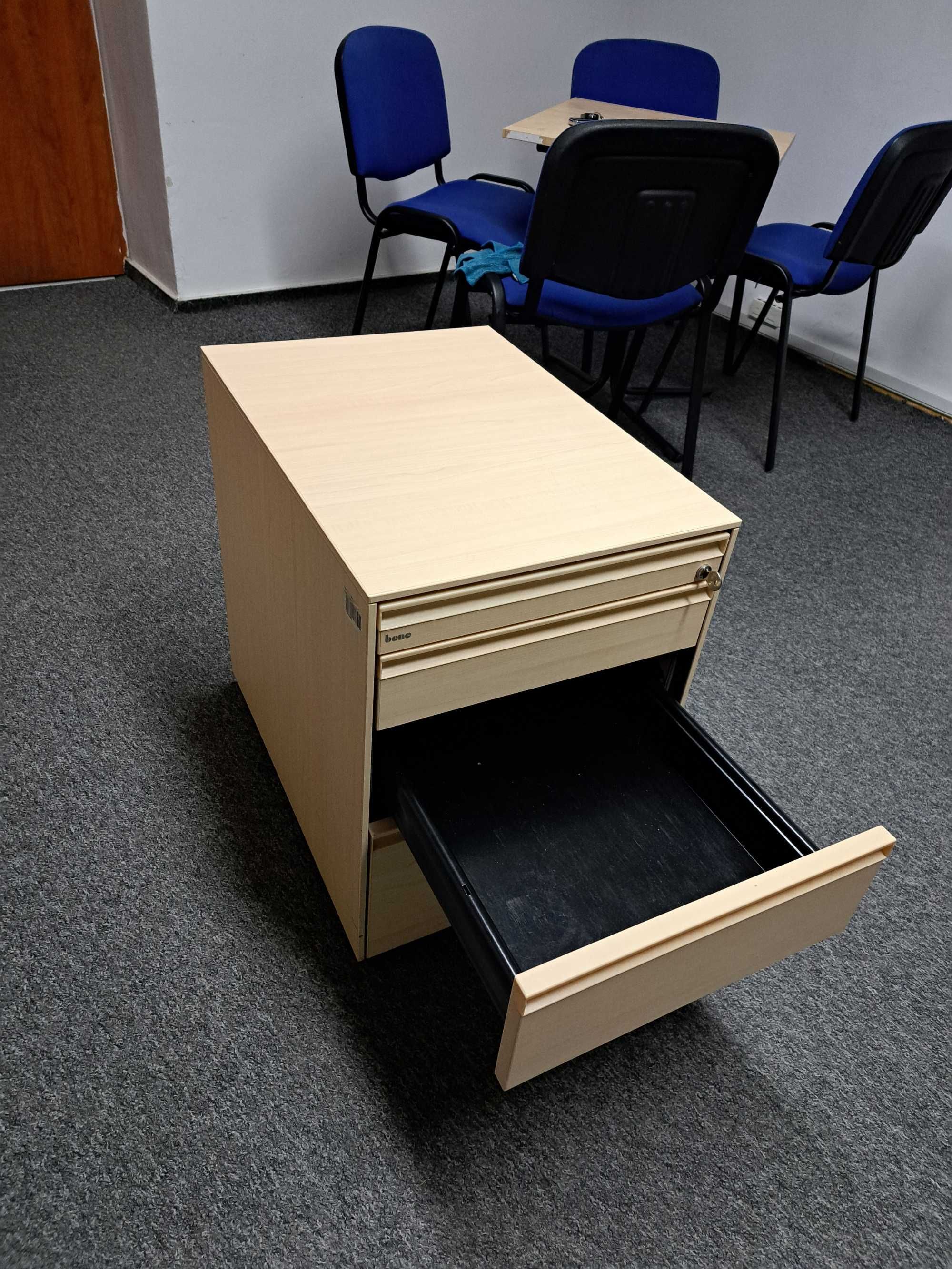 atrakcyjny kontenerek pod biurko, mobilna szafka biurowa,