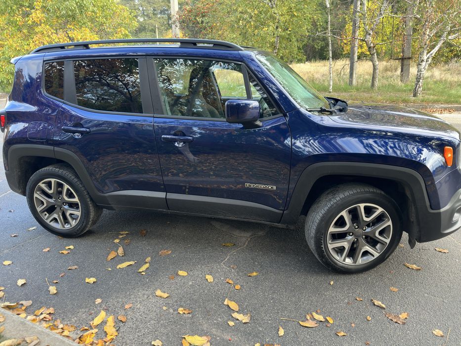 Продаю Jeep renegade latitude