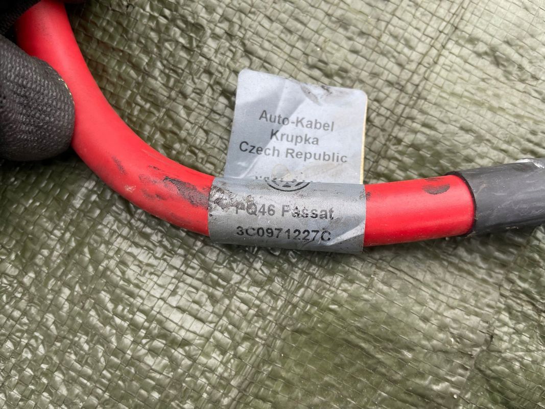 Kabel Przewód Plusowy Passat B6/3.2 V6/4-motion 3cc