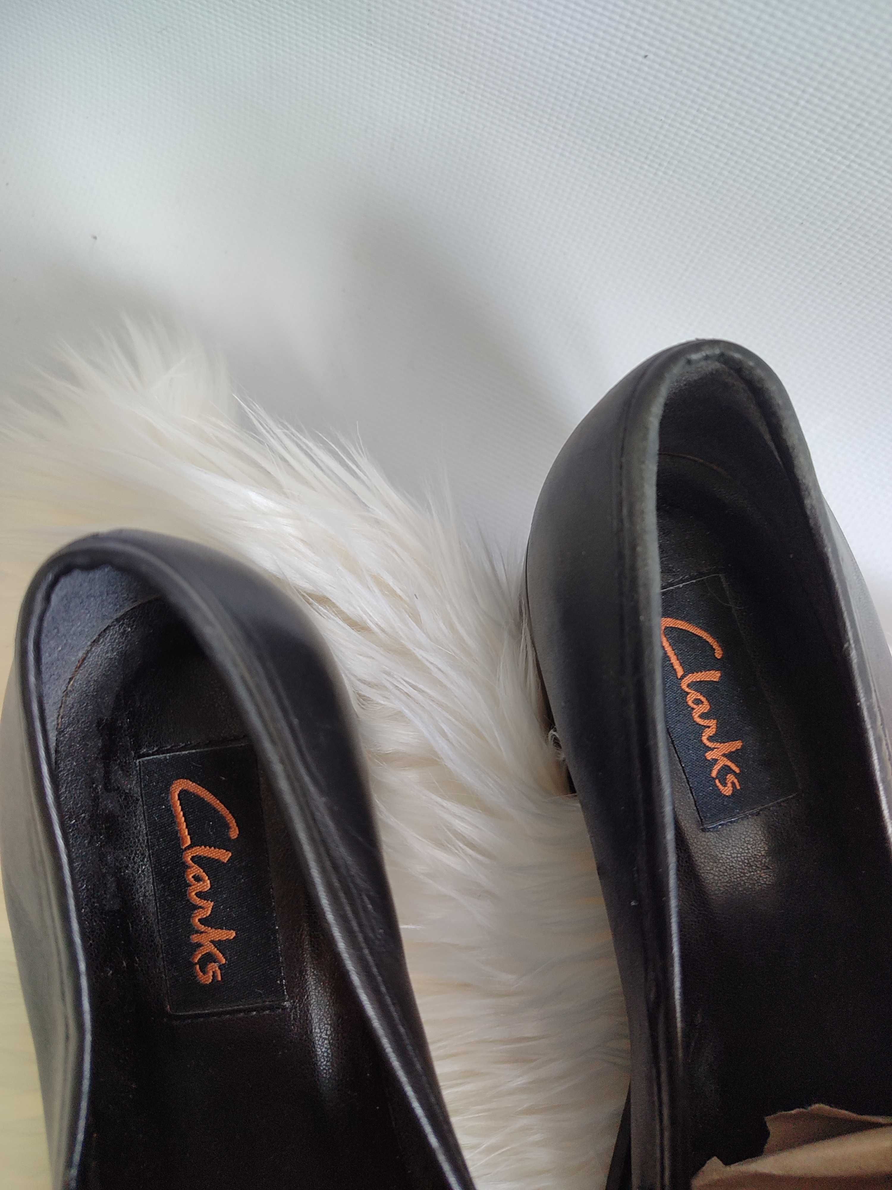 Clarks кожаные туфли лофери черевики