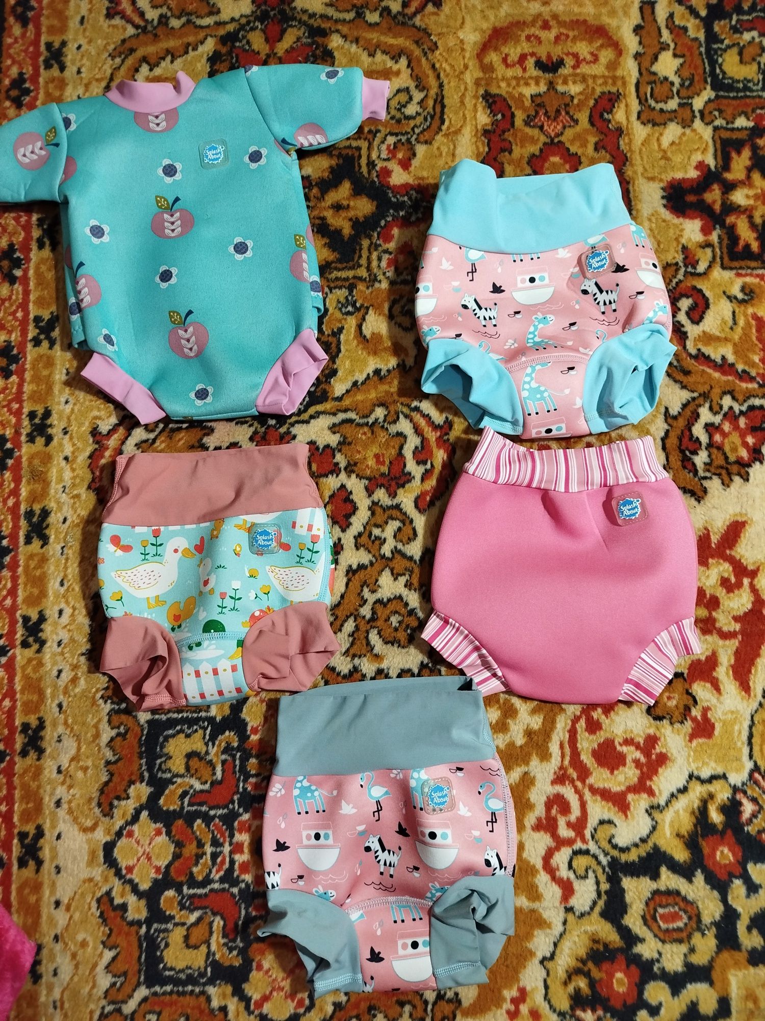 Плавки подгузники для плавания и купания в бассейне Splash about