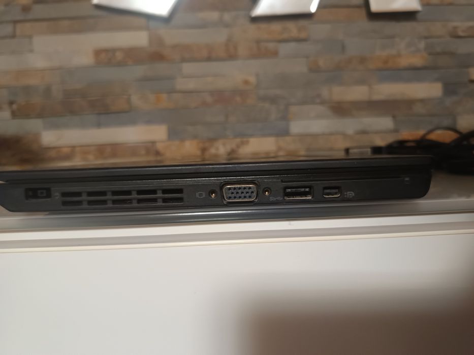 Portátil Lenovo X250 / 8GB RAM / SSD 256GB