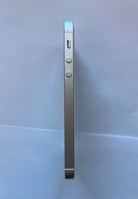 iPhone SE biały 64GB